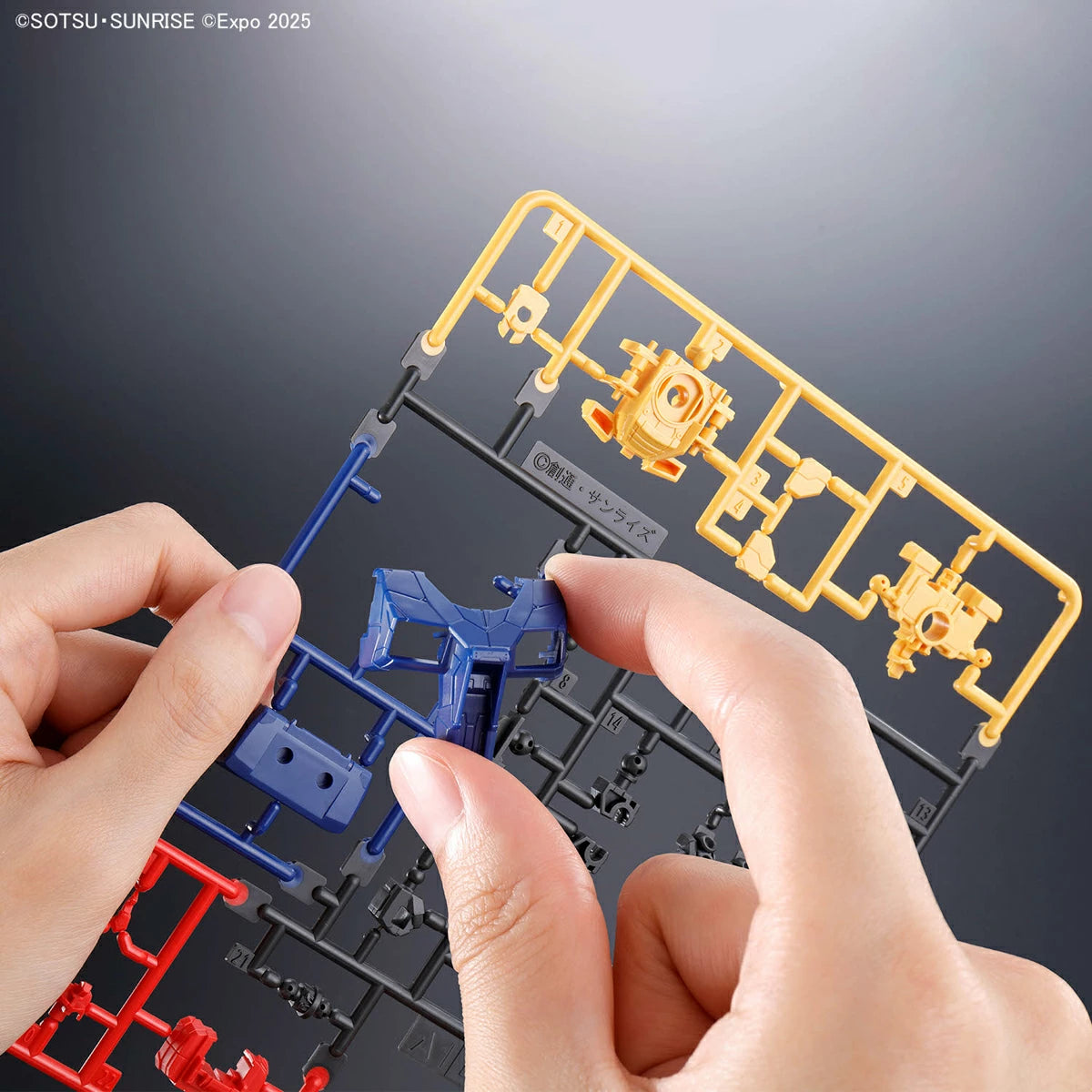 Bundle - Entry Grade RX-78F00/E Gundam Expo 2025 Edition + Option Parts EX-001 Glass Feather